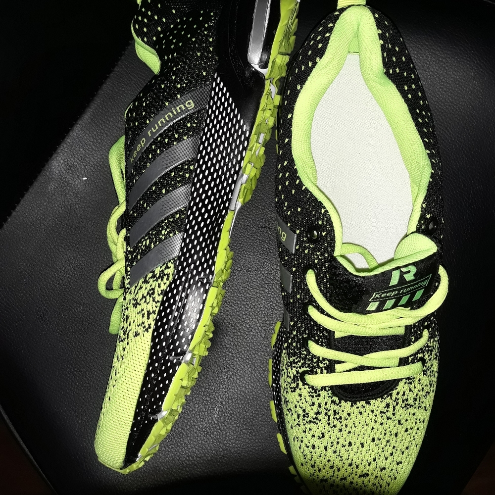 R running shoes